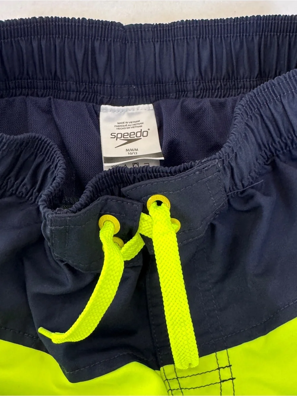SPEEDO Youth Boys Swim Trunks With Back Pocket Built In Briefs Medium 10/12